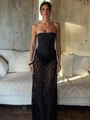 Detailansicht des eleganten schwarzen Maxikleids aus Spitze mit rückenfreiem Bustier - S / Schwarz