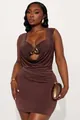 Detailansicht braunes figurbetontes Kleid mit V-Ausschnitt und goldener Herz-Metall-Schnalle - S / Kaffeebraun