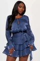 Robe courte bleue marine à volants avec col à lacets et fini métallisé brillant - S / Bleu
