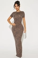 Eng anliegendes Maxikleid mit Leopardenmuster, kurzen Ärmeln und Rundhals-Bodycon-Schnitt - S / Leopardenmuster