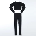 Gedetailleerde platte weergave van zwarte naadloze ribgebreide yoga-top en hoge taille broek - S / 长袖+长裤套装 / Zwart