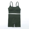 Ensemble de yoga vert forêt en maille côtelée sans couture avec brassière et short - Vert Armée