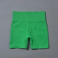 Vue détaillée de dessus d'un short de yoga sans couture vert vif à taille haute - S / Bas (Shorts) / Vert