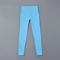Gros plan du legging de yoga côtelé sans couture bleu vif avec taille haute et texture - S / Bas (Pantalon Long) / Bleu