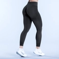 Détail du legging de yoga sans couture noir avec effet froncé pour galber - Noir