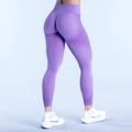 Detaillierte Rückansicht der lila nahtlosen Yoga-Leggings mit Farbverlauf-Muster - XS / Lila