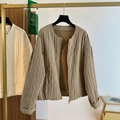 Slim fit khaki quilted jacket for women with round neck and white front zipper closure - S / Khaki