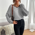 Damen Strickpullover in Hellgrau mit V-Ausschnitt und schwarzer Spitze im Freizeit-Stil - S / Hellgrau