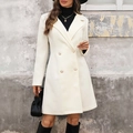 Elegante abrigo largo cruzado de lana color crema con solapas y cuatro botones - S / Beige