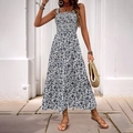 Zomerse mouwloze gelaagde bloemen maxi-jurk met elastische taille in blauw-wit print - S / Marineblauw