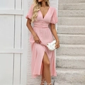 Elegantes rosa Midi-Kleid mit Puffärmeln, tiefem V-Ausschnitt und seitlichem Schlitz - S / Rosa