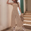 Short sleeve floral jumpsuit in brown with wide-leg cut and elegant square neckline - Brown