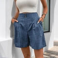 Dunkelblaue Damen-Shorts mit hoher Taille, Doppelknopf-Verschluss und Falten-Details - Dunstblau