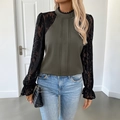 Elegante camicetta a pieghe verde militare con maniche in pizzo nero e volant - S / Verde Militare