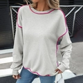 Grijze dames sweater met ronde hals, roze contrasterende biesjes en lange mouwen - S / Lichtgrijs