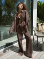 Detail of the brown cotton-linen shirt and wide-leg trousers set with button closure - Coffee