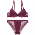 Spitzen-Dessous-Set in Weinrot mit Push-up-BH und floralen Stickereien im Set - Burgunderrot