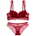 Elegante conjunto de lencería de encaje rojo con sujetador push-up y bragas a juego - 70A / Burdeos