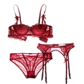 Completo intimo 3 pezzi in pizzo rosso con reggiseno push-up, perizoma e reggicalze - 70A con Taglia S / Borgogna