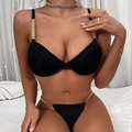 Set lingerie nera sexy con reggiseno push-up, perizoma e dettagli di catene dorate eleganti - S (32BC34A) / Nero