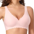Seamless light pink wireless bra with scalloped edges for daily comfort and smooth fit - Pink