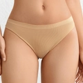 Tanga sans couture en soie glacée pour femme, couleur chair avec texture côtelée fine - Nu