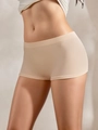 Naadloze beige geribbelde boy-short voor dames met een comfortabele elastische pasvorm - S / Lichte huidskleur