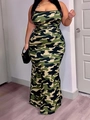 Detail eines figurbetonten Maxikleids mit Camouflage-Muster und Meerjungfrau-Saum - 3XL / Helles Camo