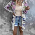 Details des Blumen- und Schmetterlingsdrucks auf dem leichten Damen-Cardigan - 1XL / Gemischte Farben