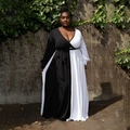 Vestido largo sexy de talla grande con cuello en V, bloque de color blanco y negro y manga larga - XL / Blanco y Negro