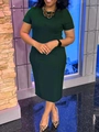Elegantes dunkelgrünes Kurzarm-Midikleid für Damen mit einem minimalistischen Rundhalsausschnitt - 3XL / Dunkelgrün