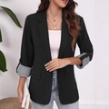 Schlanker schwarzer Damenblazer mit gestreiftem Ärmelfutter und Reverskragen - 1XL / Schwarz