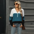 Damen Kapuzenpullover mit Reißverschluss und Rippenmuster in Weiß Blau und Schwarz - S / Oberteile / Blaugrün