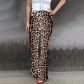 Gedetailleerd overzicht van de uitlopende broek met hoge taille en klassieke luipaardprint - S / Klassieke Luipaard