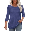 Nahaufnahme des eleganten dunkelblauen Langarmshirts mit Faltenstruktur und Rundhals - Dunkelblau