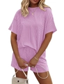 Detail eines rosa gestreiften Freizeit-Zweiteilers mit Kurzarm-Oberteil und passenden Shorts - S / Hellviolett