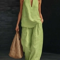 Close-up of grass green halter V-neck top and wide-leg linen pants set texture - S / Top And Bottom / Grass Green