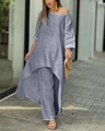 Détail de l'ensemble deux pièces en coton et lin avec haut asymétrique et pantalon large - Gris foncé