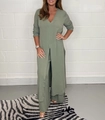 Détail d'un ensemble vert olive deux pièces avec tunique fendue à col en V et pantalon large - S / Haut Et Bas / Vert