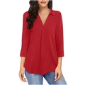 Detalle de la blusa de gasa roja con cuello en V, textura plisada y mangas tres cuartos - S / Rojo