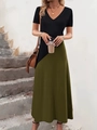 Robe élégante à col en V avec patchwork contrasté et jupe longue vert olive fluide - S / vert olive