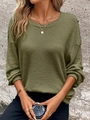 Dettaglio del tessuto a nido d'ape verde oliva con polsini a coste su una maglia girocollo - XL / Top / Verde militare