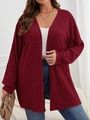 Dettaglio del cardigan in maglia bordeaux con trama a coste verticali e tessuto morbido - XL / Borgogna