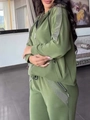 Ensemble décontracté vert herbe avec sweat à capuche zippé et détails en strass brillants - S / Vert