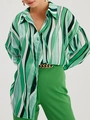 Damen-Langarmshirt aus Chiffon und grüne Hose im Set mit gewellten vertikalen Streifen - S / Grün