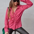 Chemisier élégant rouge rose à manches longues avec un design froncé stylé sur le devant - S / Rose Rouge