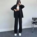 Set da donna 3 pezzi con camicia nera, crop top bianco e pantaloni larghi con coulisse - S / Nero
