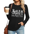 T-shirt noir à manches longues pour femmes avec imprimé vintage Salem Broom Co. - S / Style Salem Broom Co Blanc (1515) / Noir