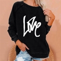 Elegante zwarte sweater met lange mouwen en witte LOVE-opdruk voor een winterse look - S / Zwart