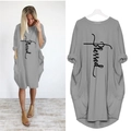 Robe grise oversize à manches longues avec imprimé Blessed et grandes poches - S / Gris